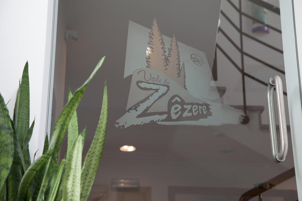 Vale Do Zezere Hotel マンテイガス エクステリア 写真